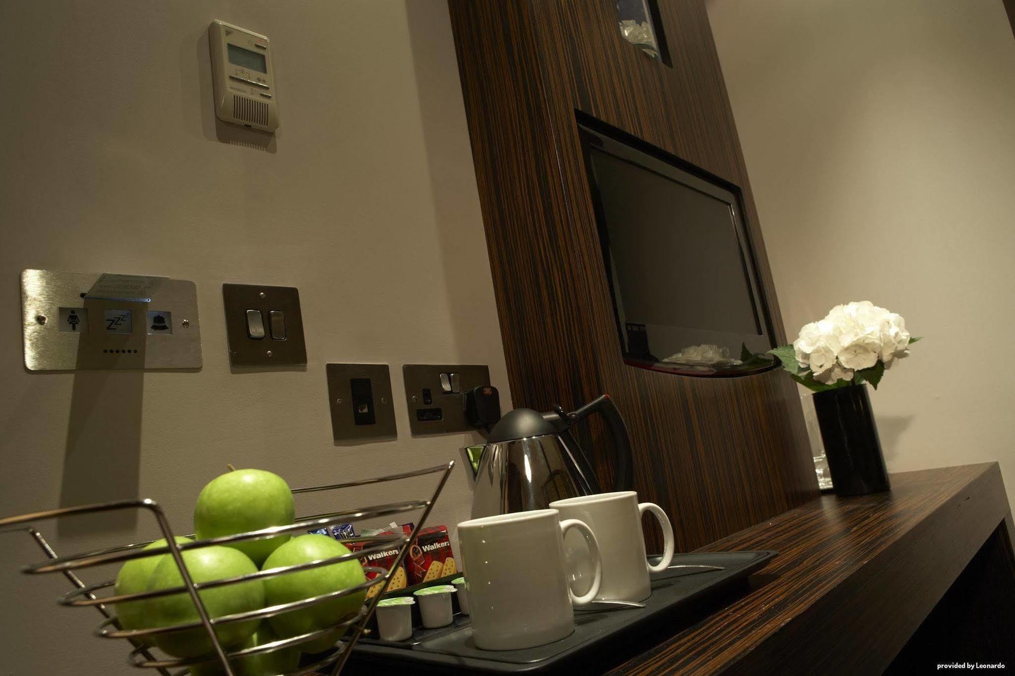 Maitrise Suites Apartment Hotel Ealing - London Room photo